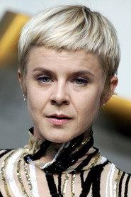 Robyn profile photo