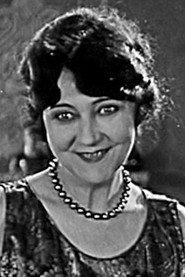 Charlotte Mineau profile photo