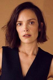 Jodi Balfour profile photo