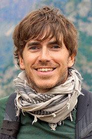 Simon Reeve profile photo