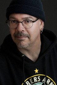 Greg Rucka profile photo