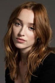 Phoebe Dynevor profile photo