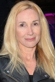 Isabelle Doval profile photo