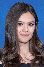 Nicole Maines profile photo
