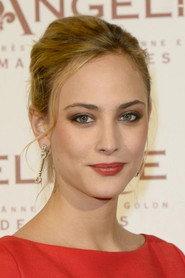 Nora Arnezeder profile photo