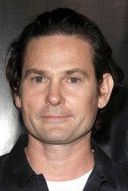 Henry Thomas profile photo