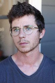 Charlie McDermott profile photo
