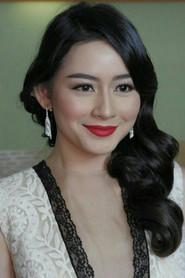 Laura Theux profile photo