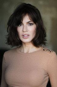Natalia Avelon profile photo