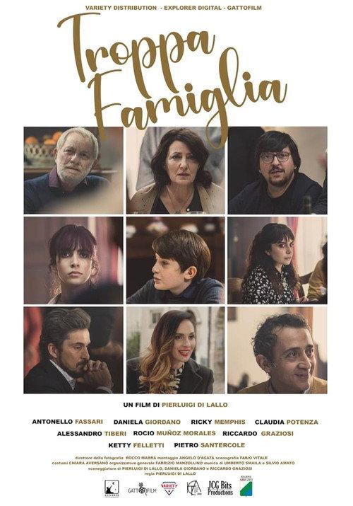 Troppa Famiglia backdrop