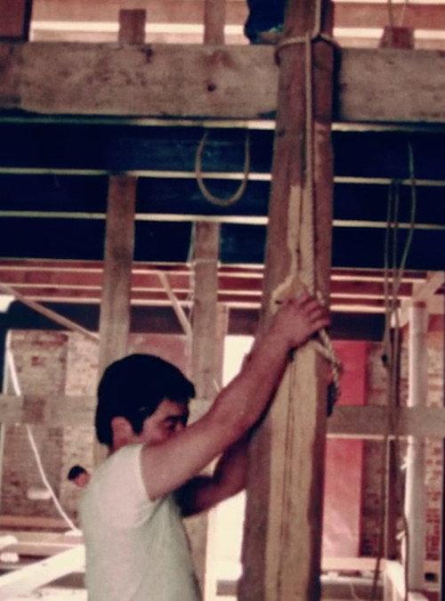 Rebuilding an Old Japanese House backdrop