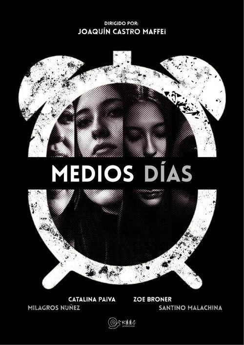 Medios Días backdrop