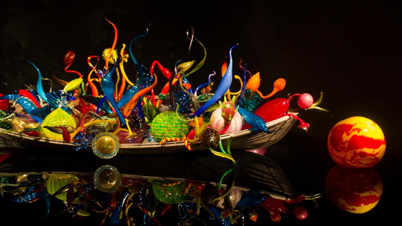 Chihuly Short Cuts III backdrop