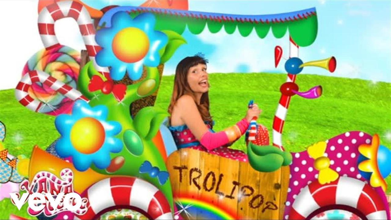 Xana Toc Toc to your Trolipop backdrop