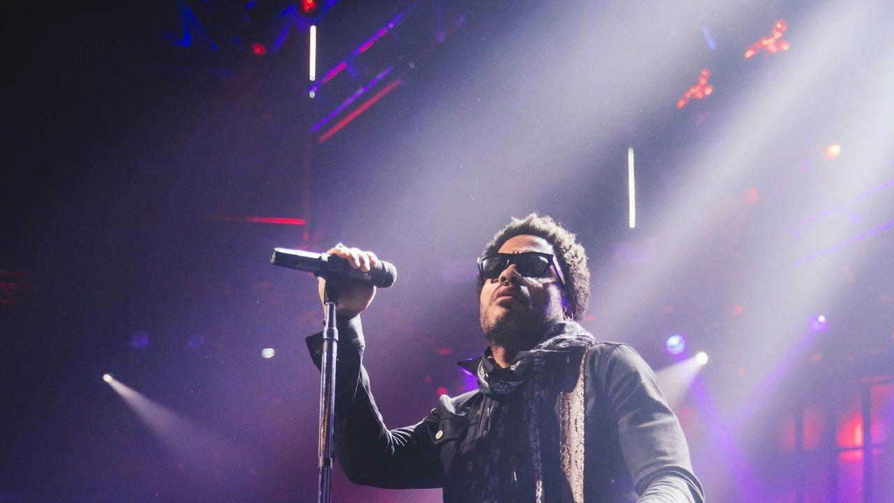 Lenny Kravitz: Live at the iTunes Festival backdrop