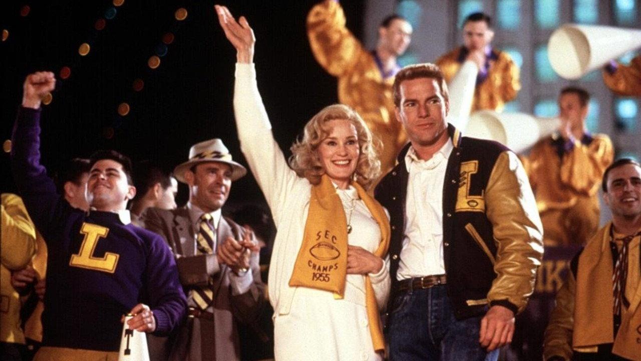 Everybody's All-American backdrop