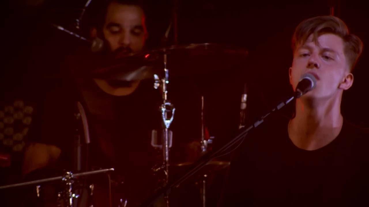Scalene - Ao Vivo Em Brasília backdrop