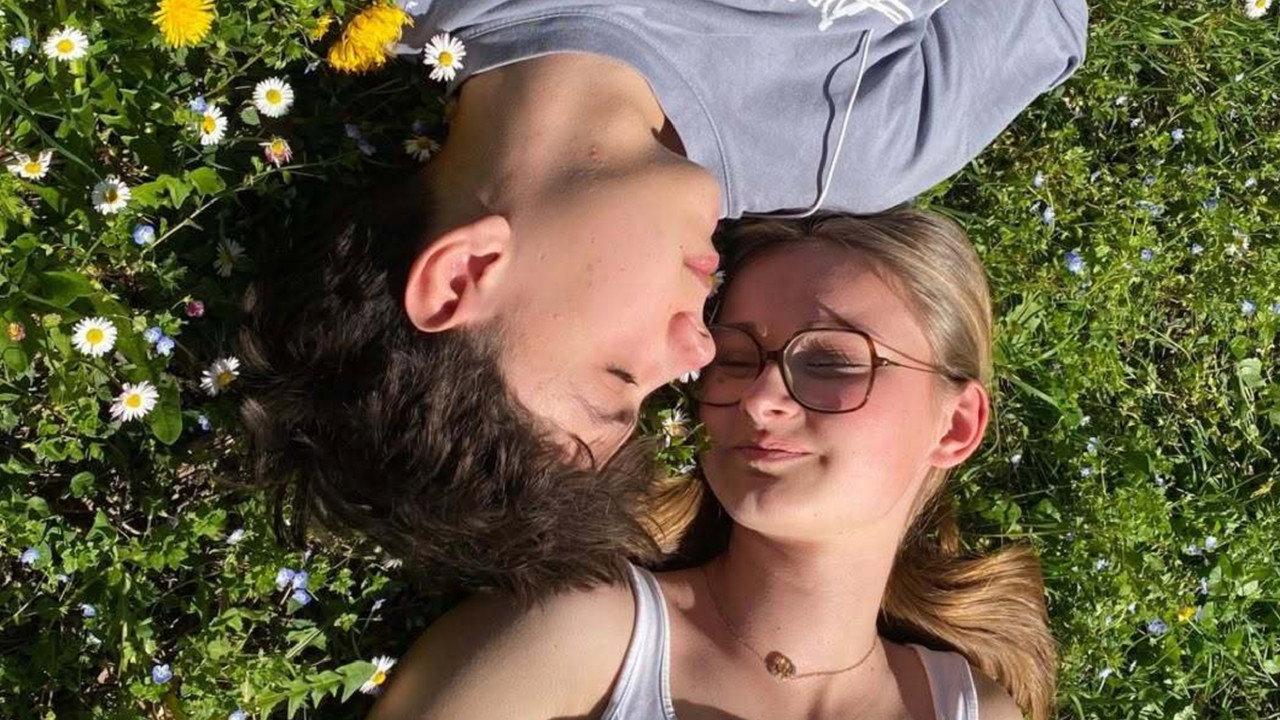 Un été pour s'aimer backdrop