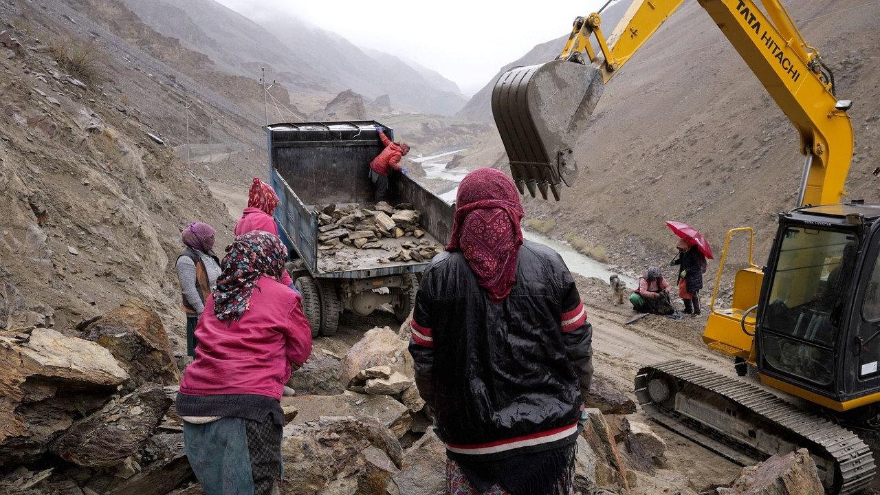 Himalayan Road: A New Frontier backdrop
