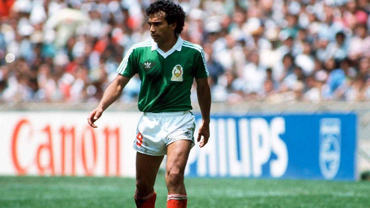 Hugo Sánchez, the Goal and the Glory backdrop