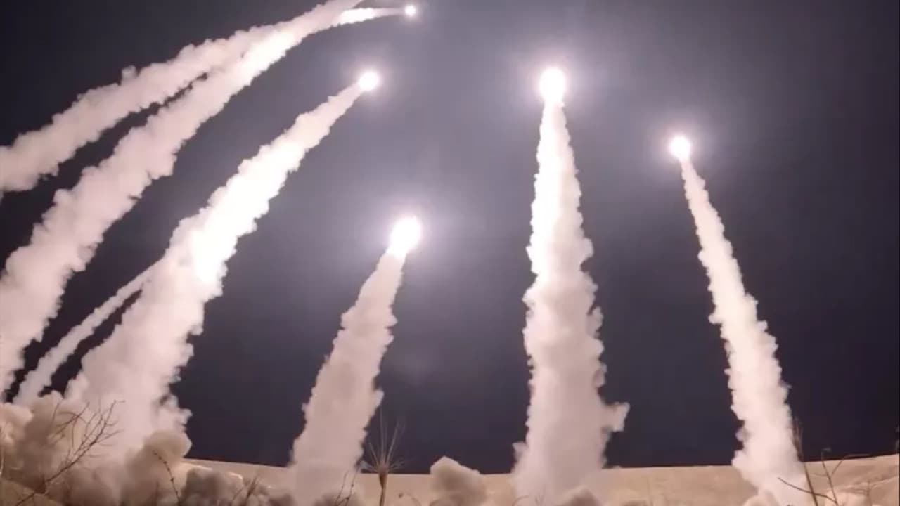 Iran, Israël et la bombe backdrop