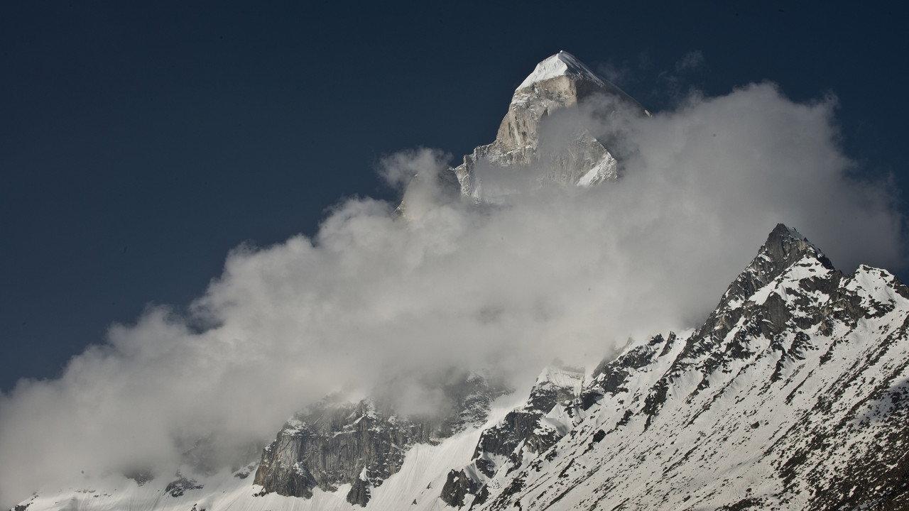 Czech Himalayan adventure backdrop