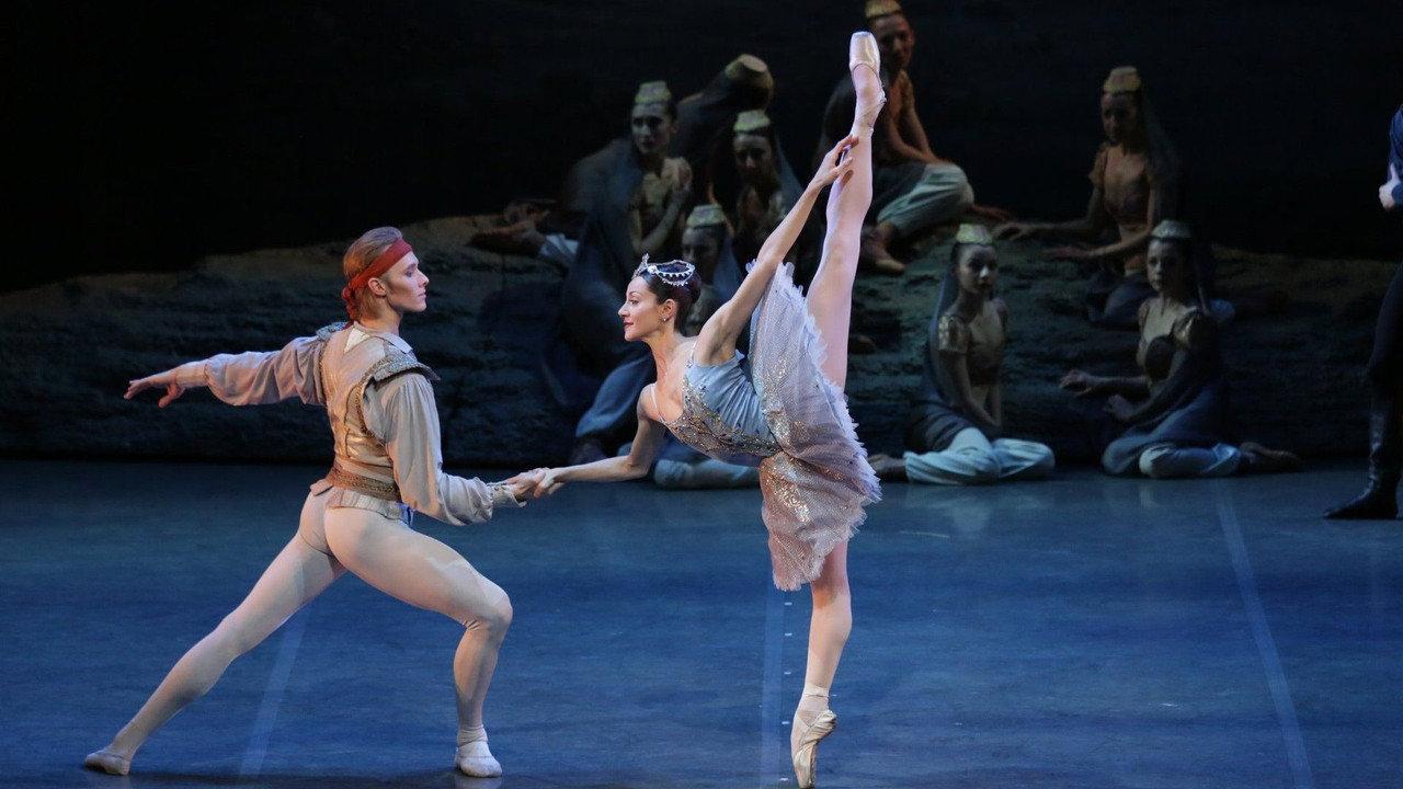 Le Corsaire backdrop