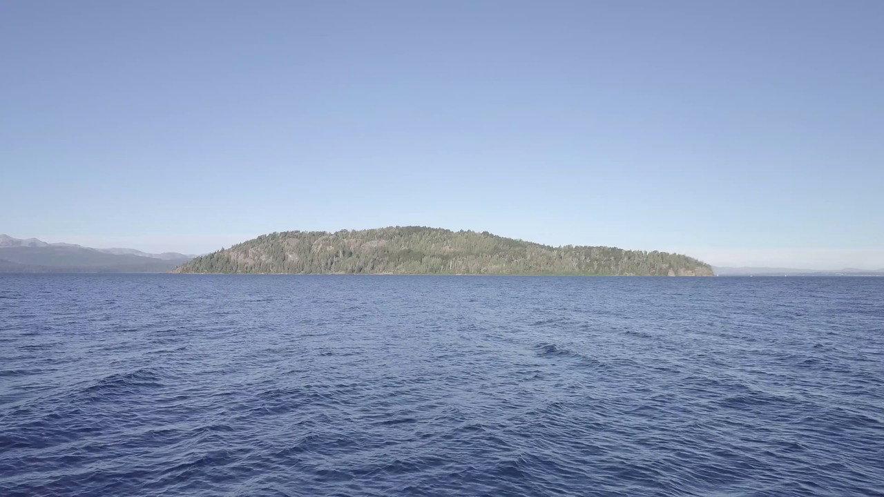 Huemul backdrop
