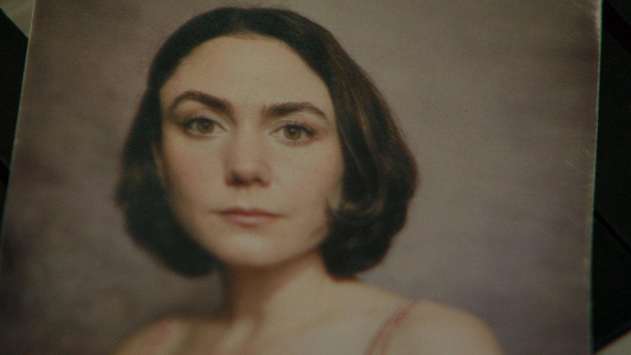 Lucía, the Woman Without a Face backdrop
