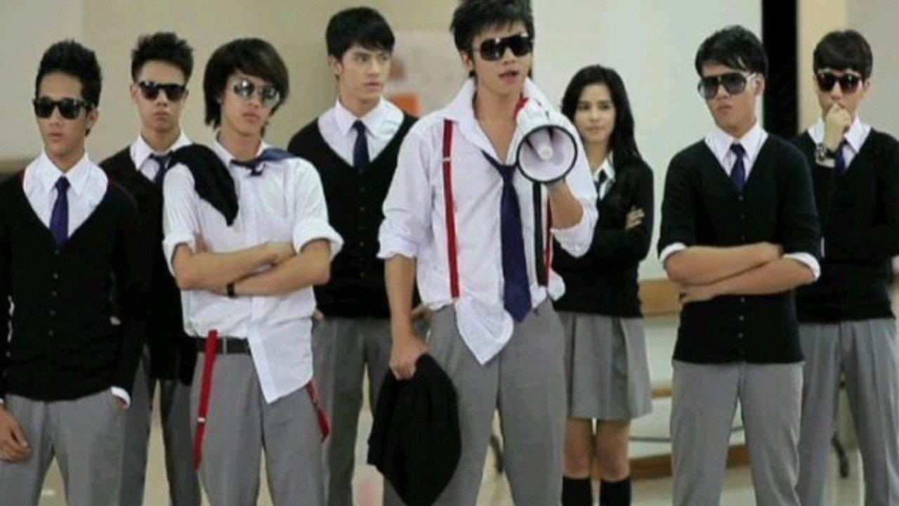 Cinta Cenat Cenut backdrop