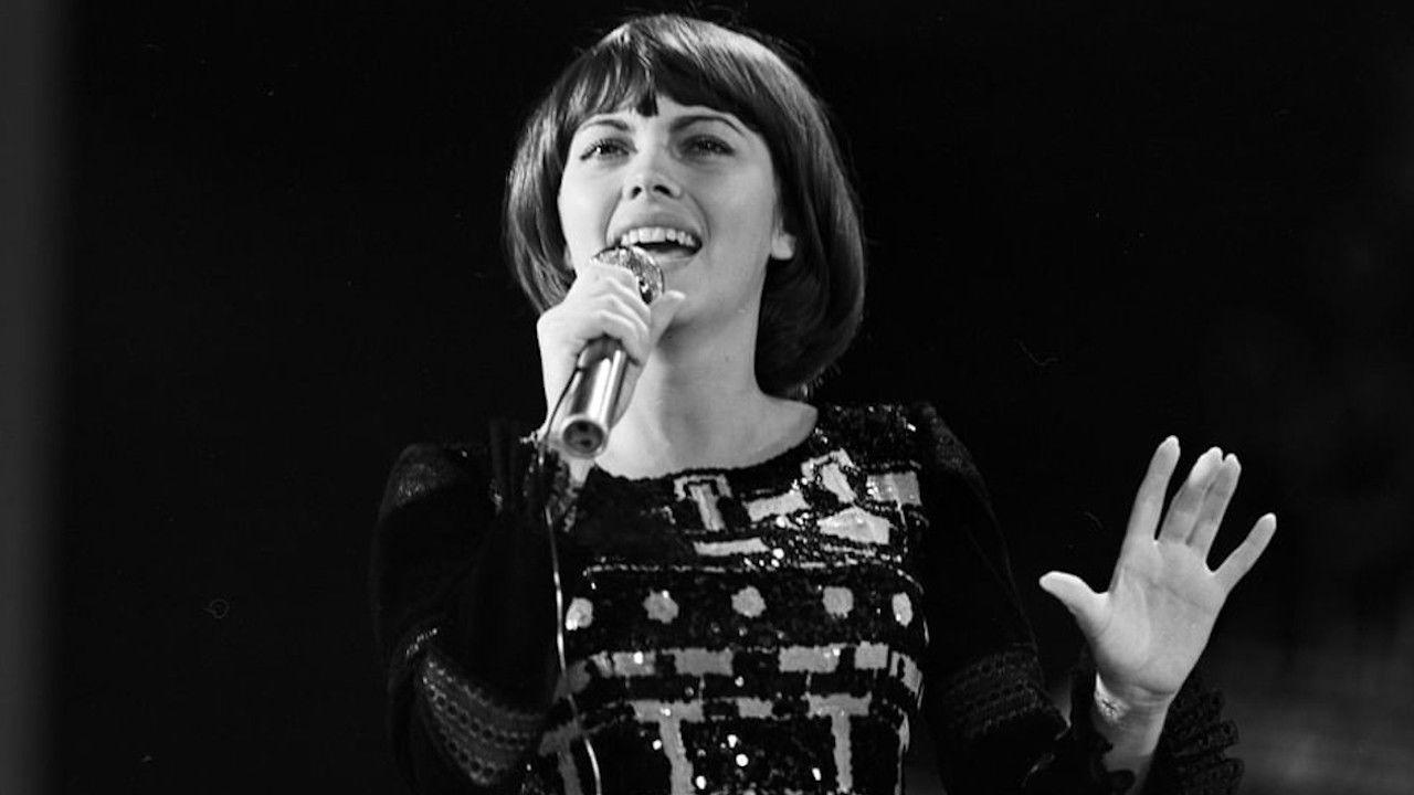 Mireille Mathieu - Singen, nur singen backdrop