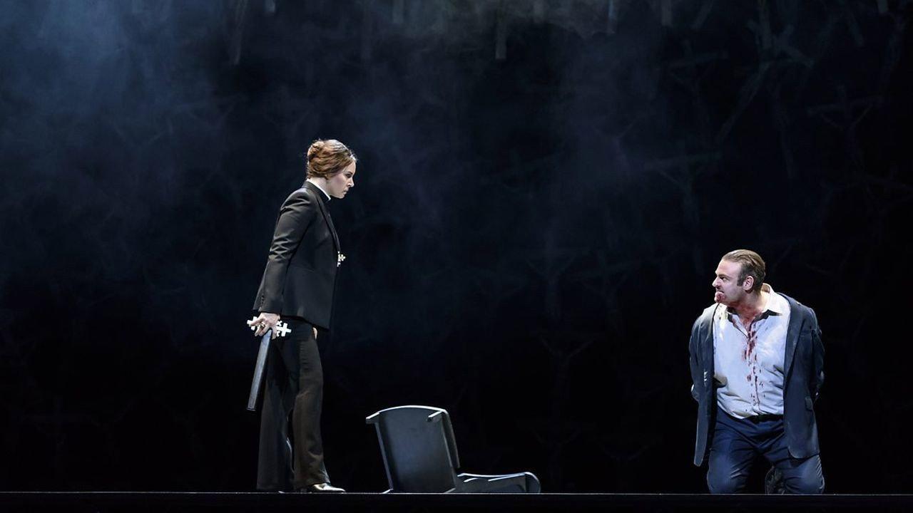 Bellini: Norma backdrop