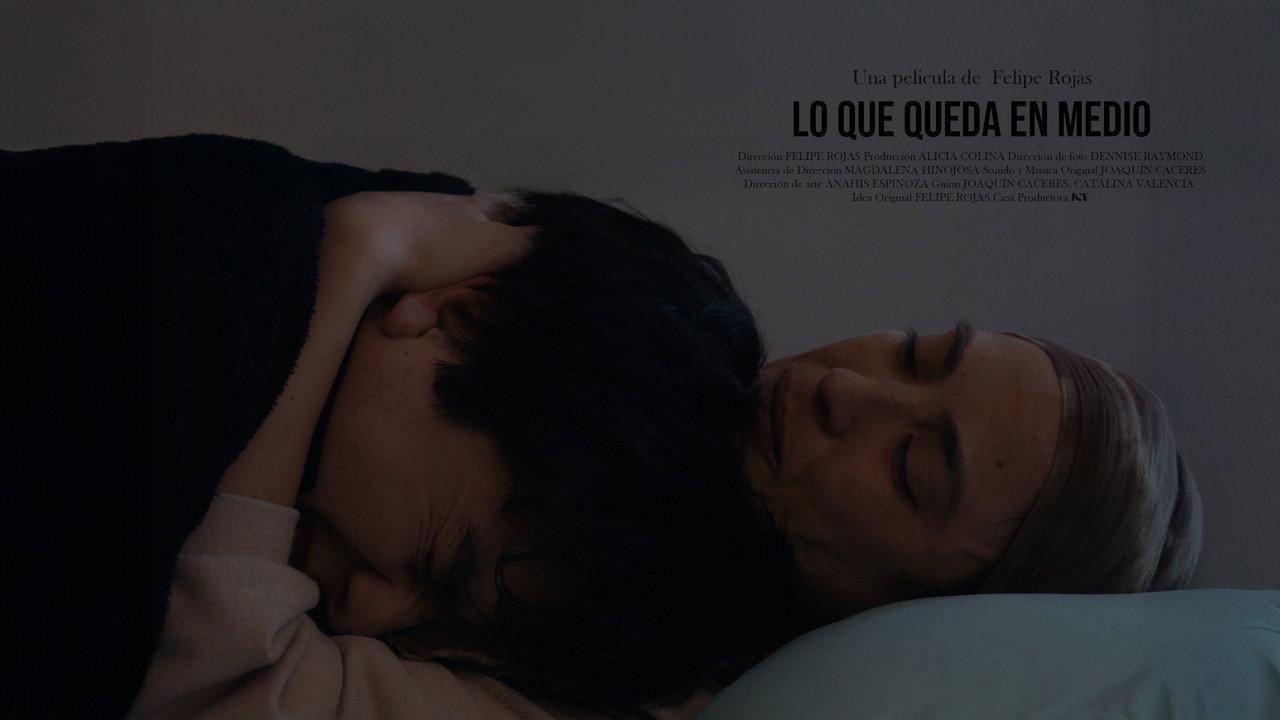 LO QUE QUEDA EN MEDIO backdrop