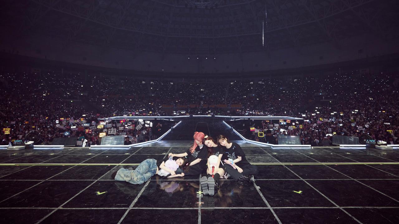 2024-25 aespa LIVE TOUR – SYNK:PARALLEL LINE – ENCORE backdrop