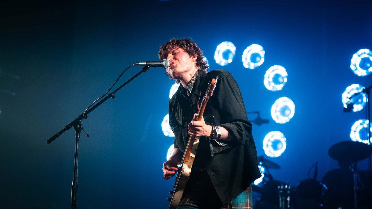 Us en concert aux Trans Musicales de Rennes 2024 backdrop