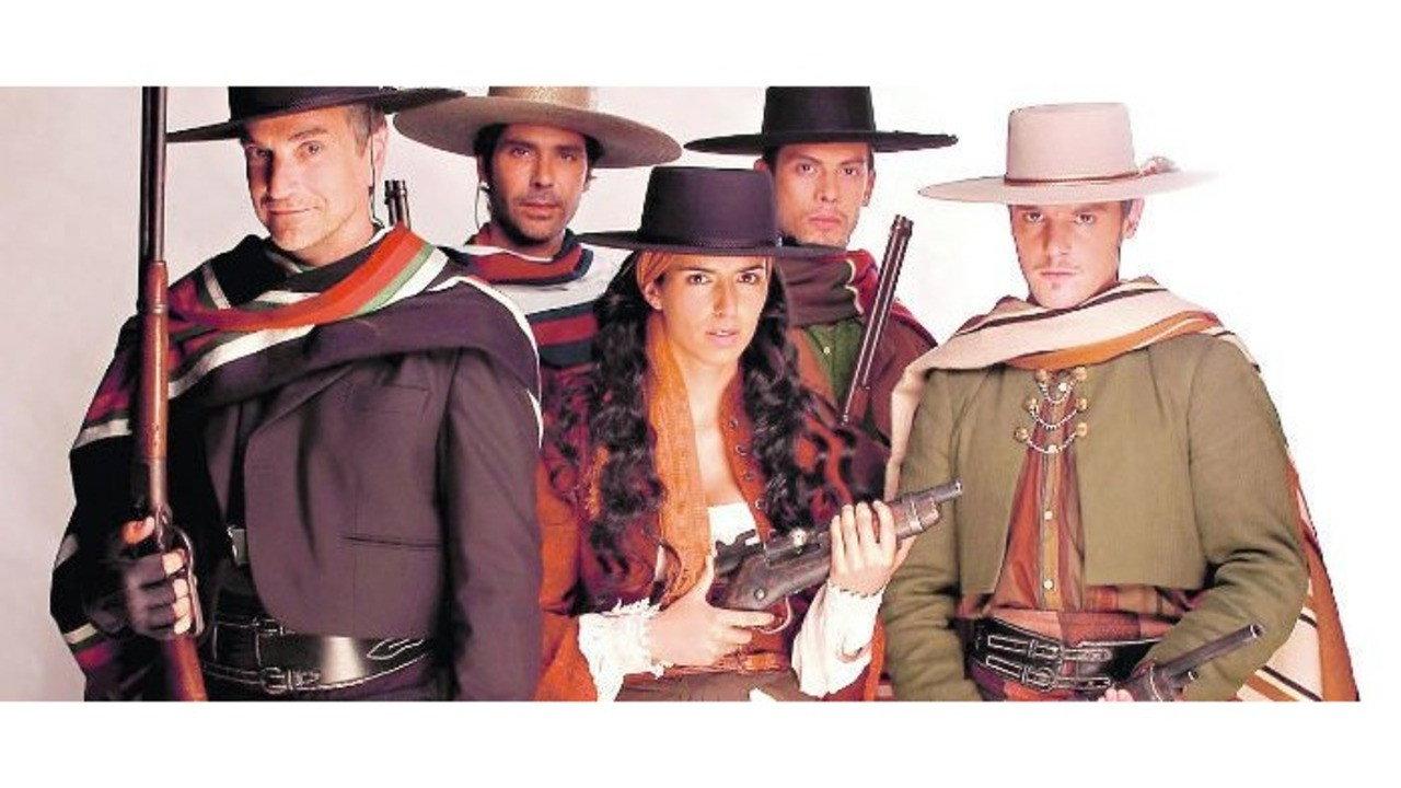 Los Pincheira backdrop