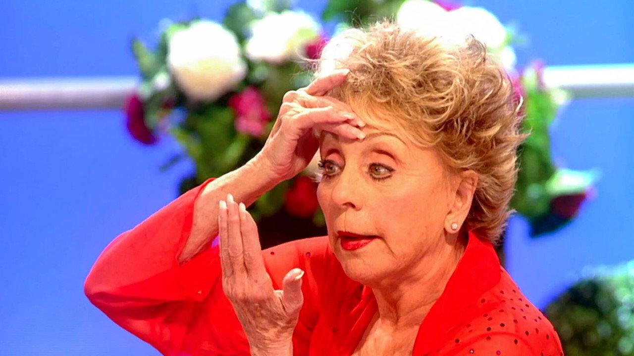 Annie Cordy dans Laissez-moi sortir backdrop