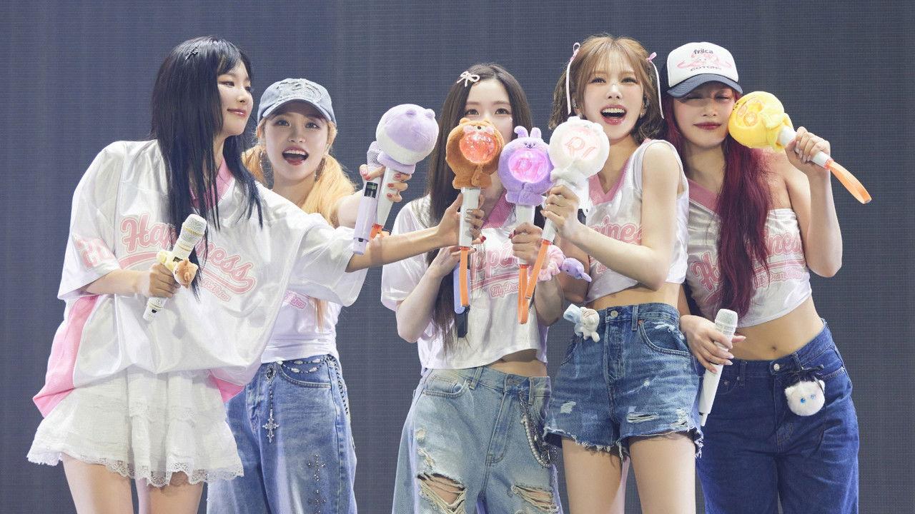 Red Velvet Happiness Diary : My Dear, ReVe1uv in Cinemas backdrop