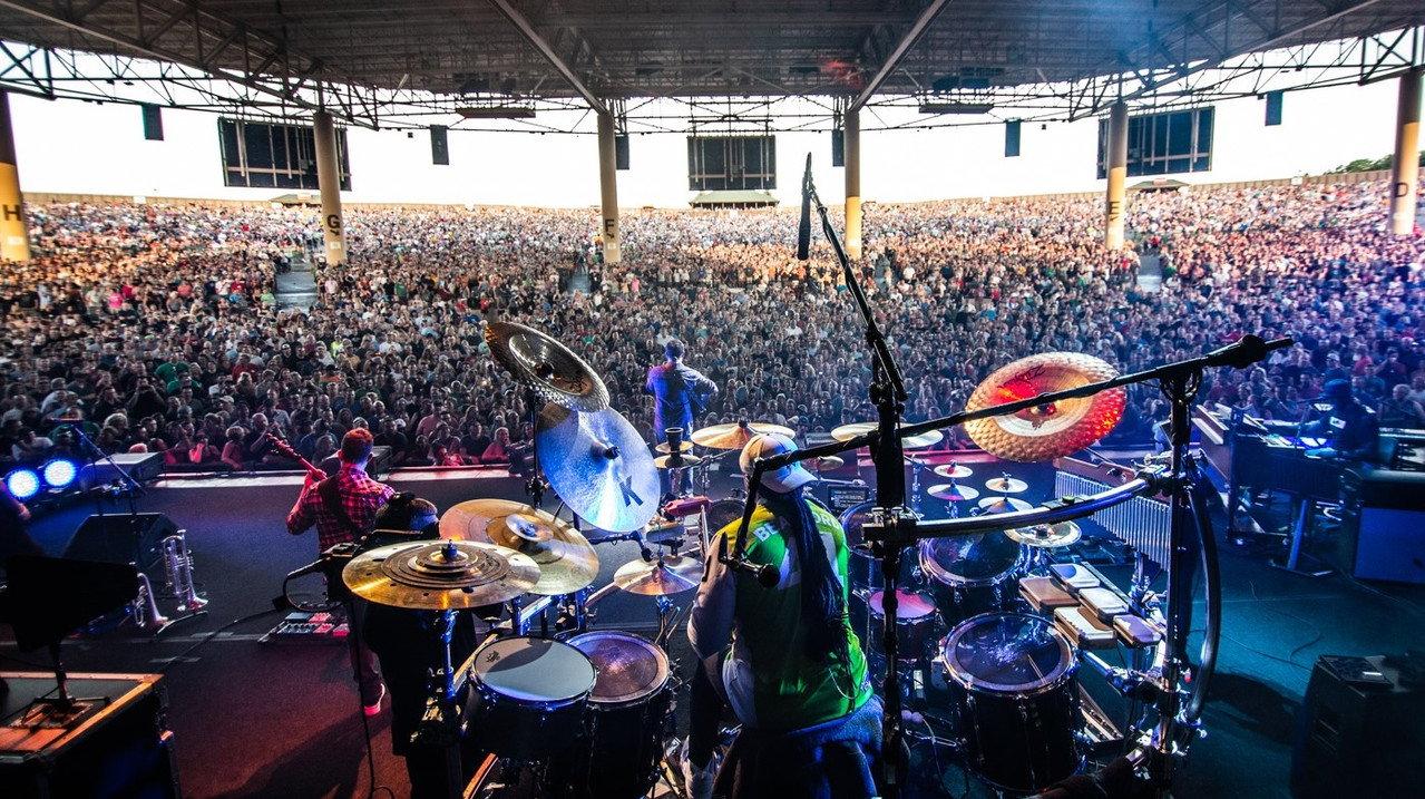 Dave Matthews Band - Live Trax Vol. 46: Ruoff Home Mortgage Music Center backdrop