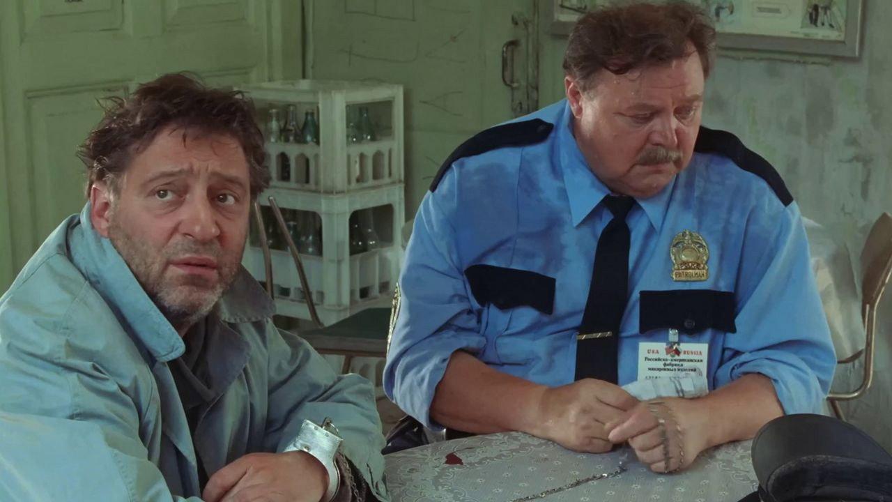 The Policemen and the Thieves backdrop