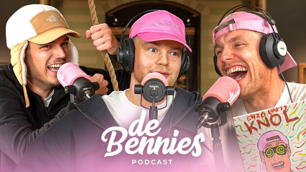 De Bennies backdrop
