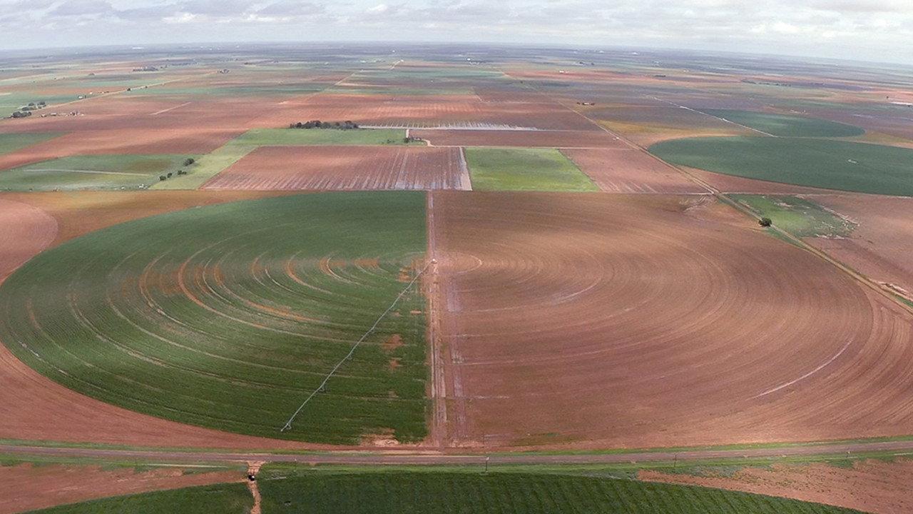 Written on Water: A Modern Tale of a Dry West backdrop