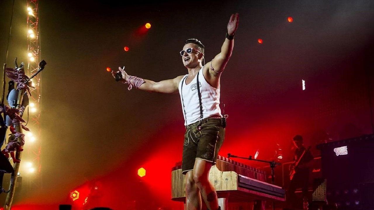 Andreas Gabalier - Mountain Man Live from Berlin backdrop