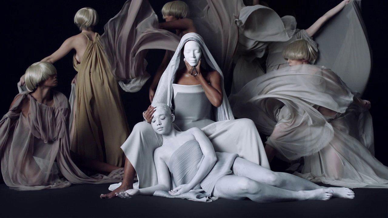 BEYONCÉ backdrop