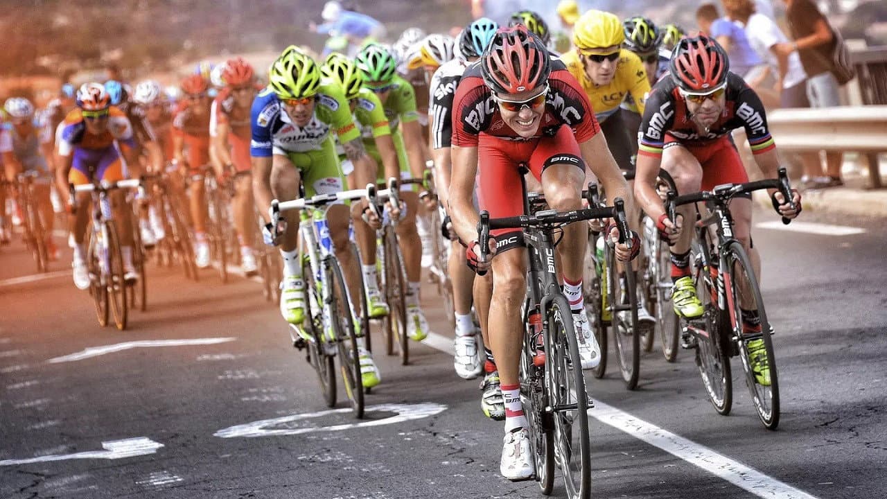 The Tour - The Legend of the Race backdrop