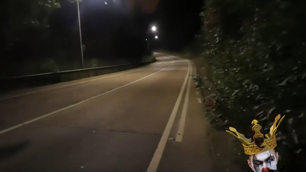 Morais React - "Fui Para a Casa De Férias De Bicicleta (30+Km)" backdrop