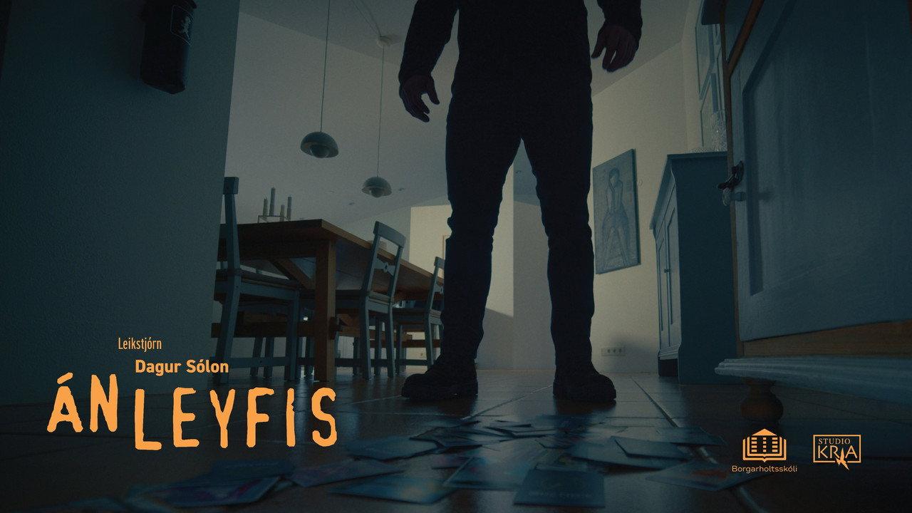 Án Leyfis backdrop
