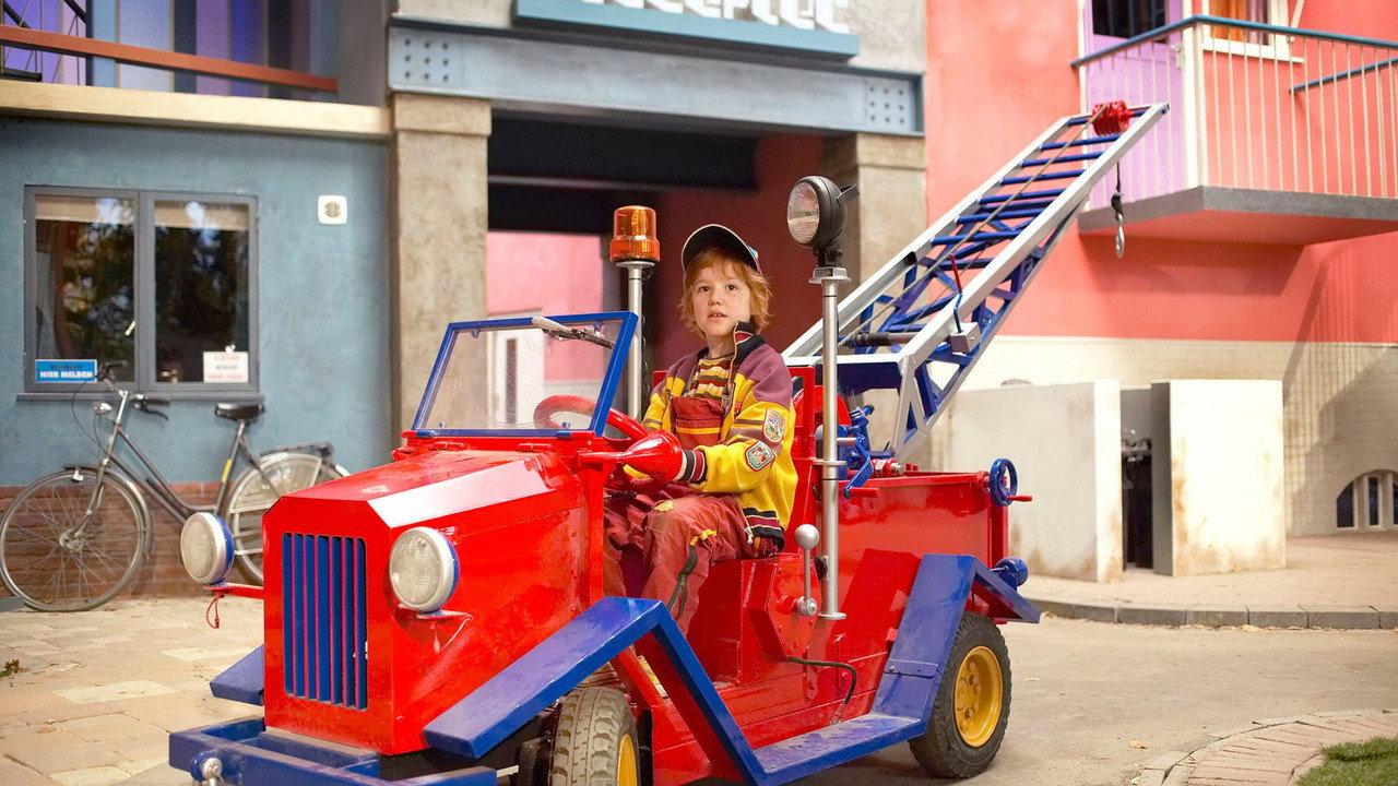 Tow-Truck Pluck backdrop