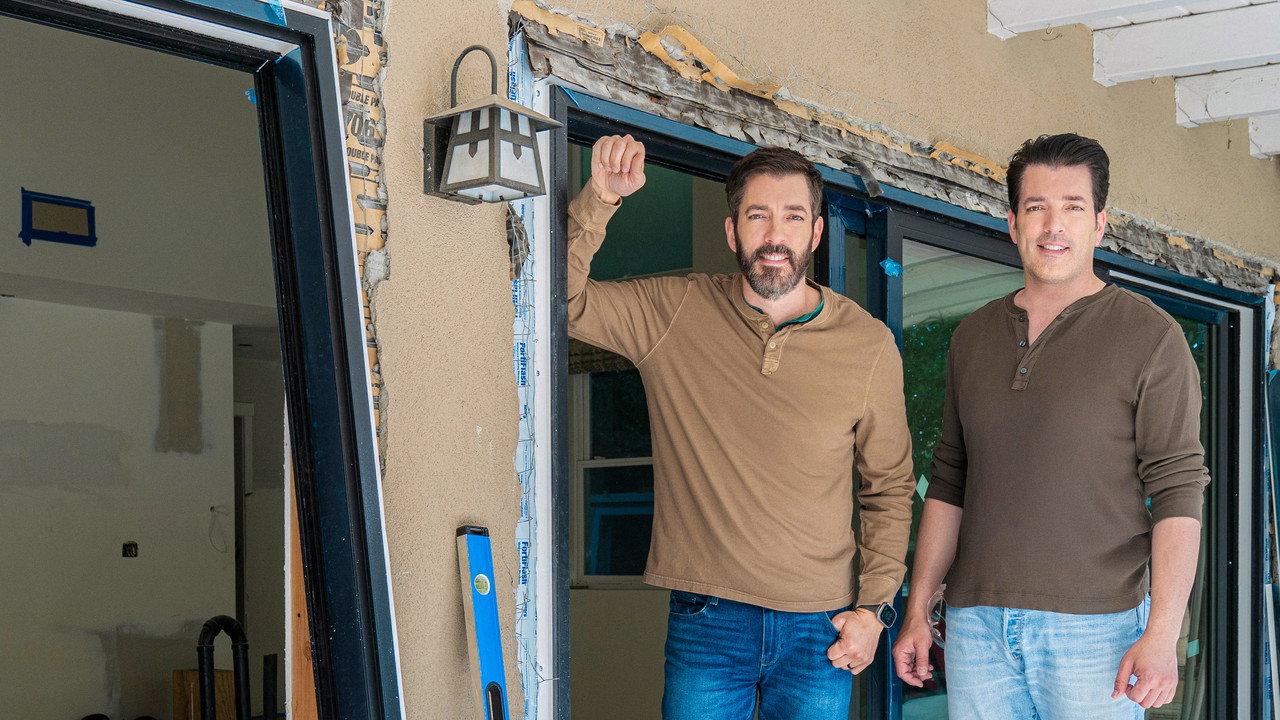 Property Brothers: Under Pressure backdrop