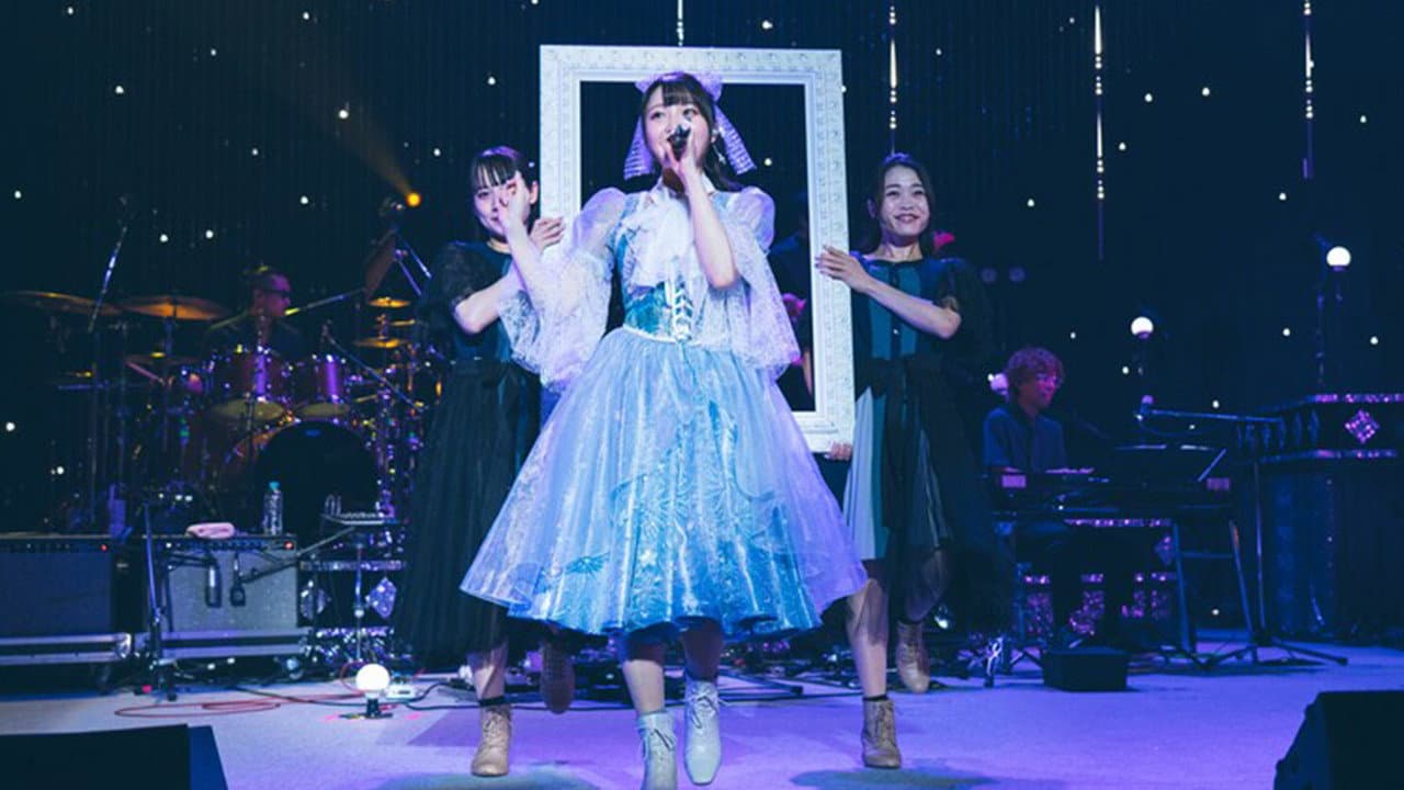 麻倉もも Live Tour 2022 “Piacere!” backdrop